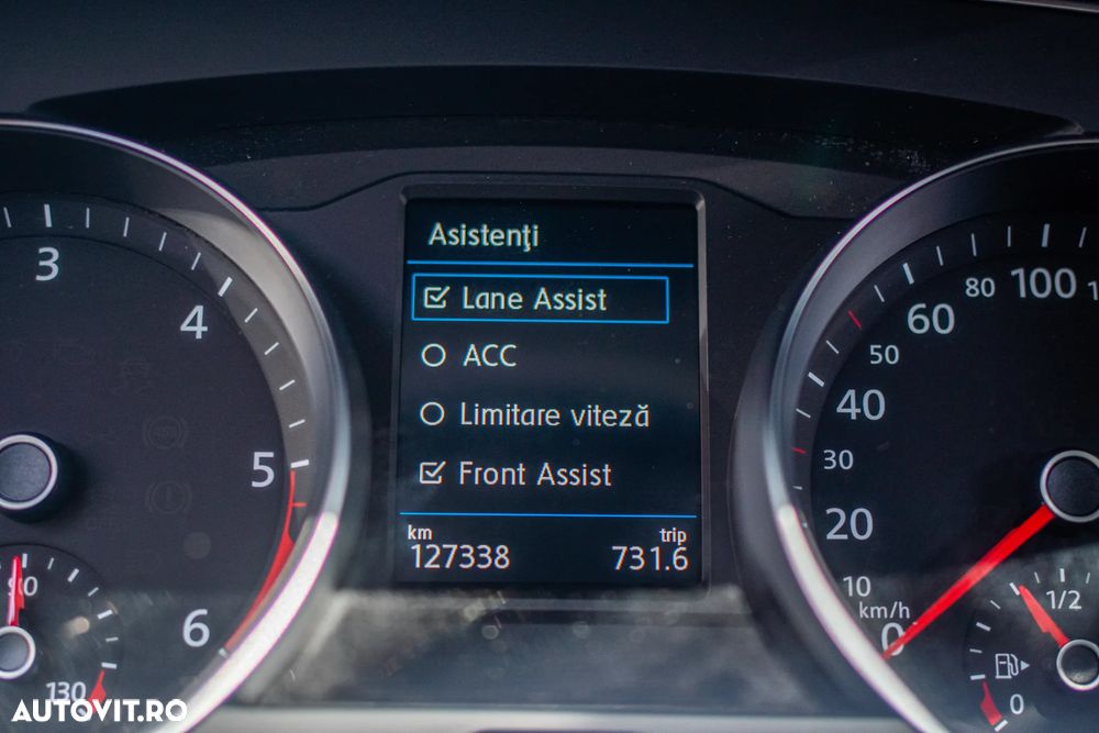 Volkswagen Passat - 21