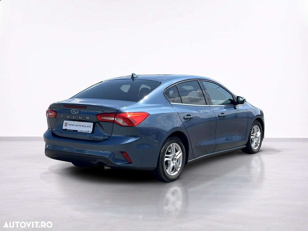 Ford Focus - 7
