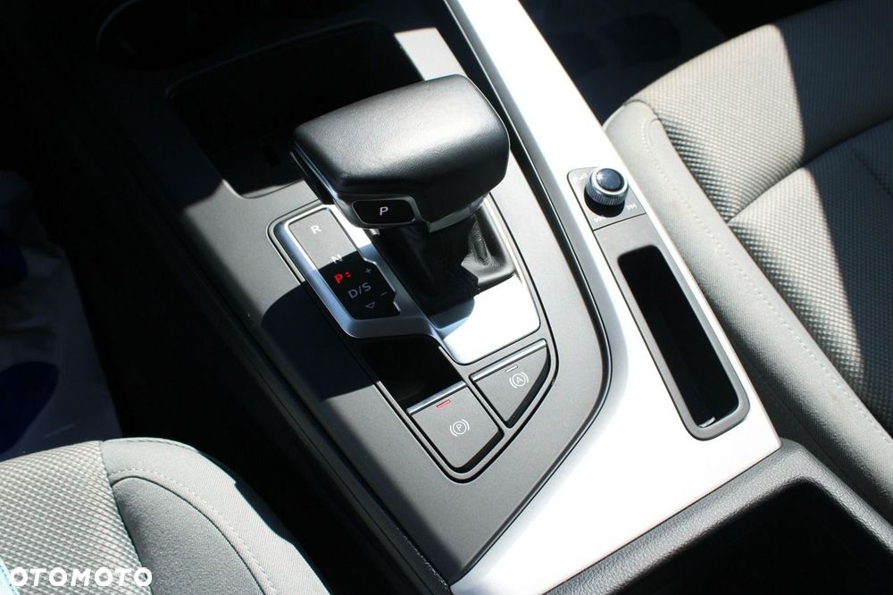 Audi A4 Limousine - 26