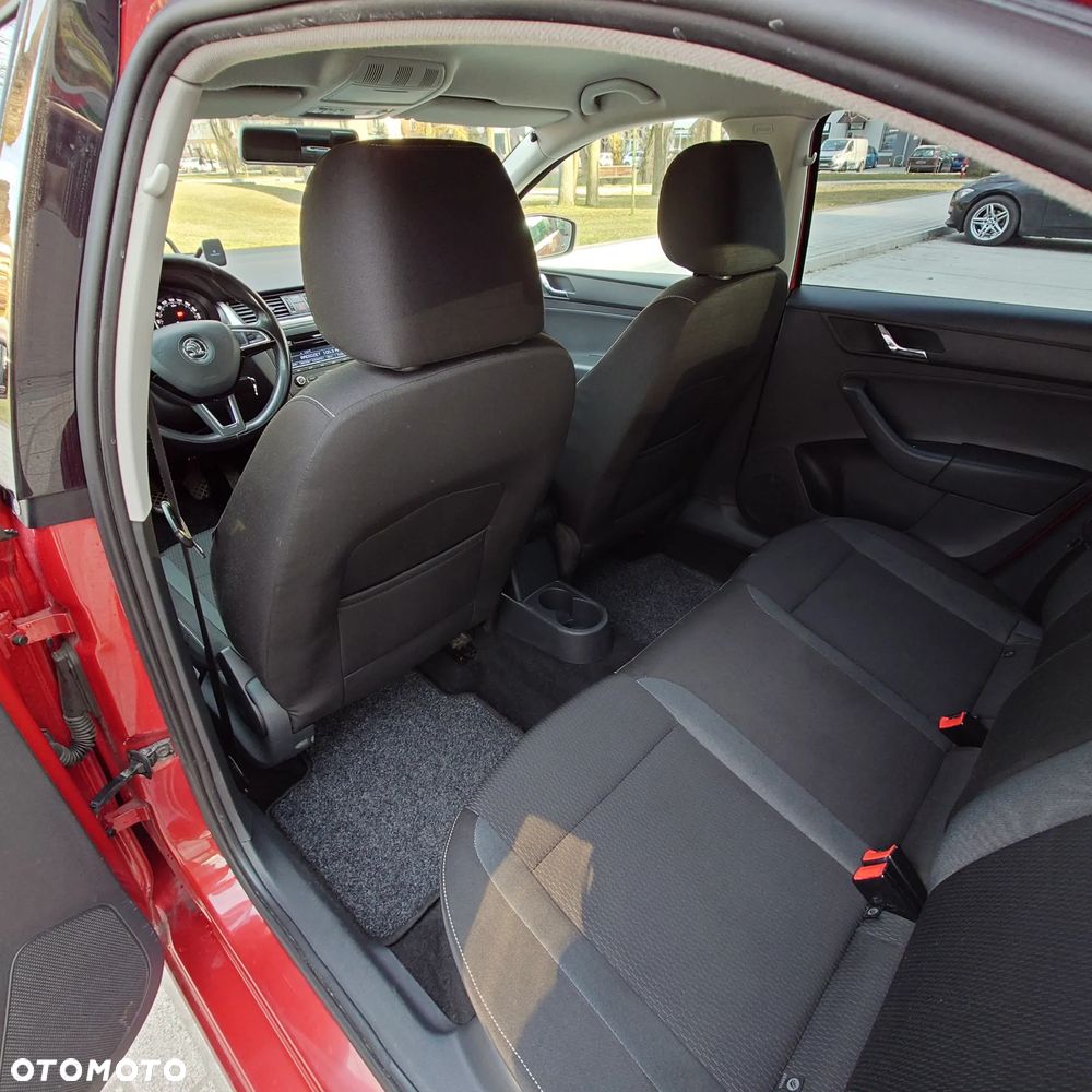 Skoda RAPID 1.2 TSI Ambition - 12