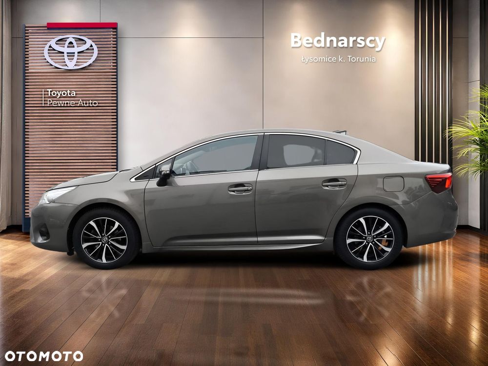 Toyota Avensis 2.0 Premium MS - 6