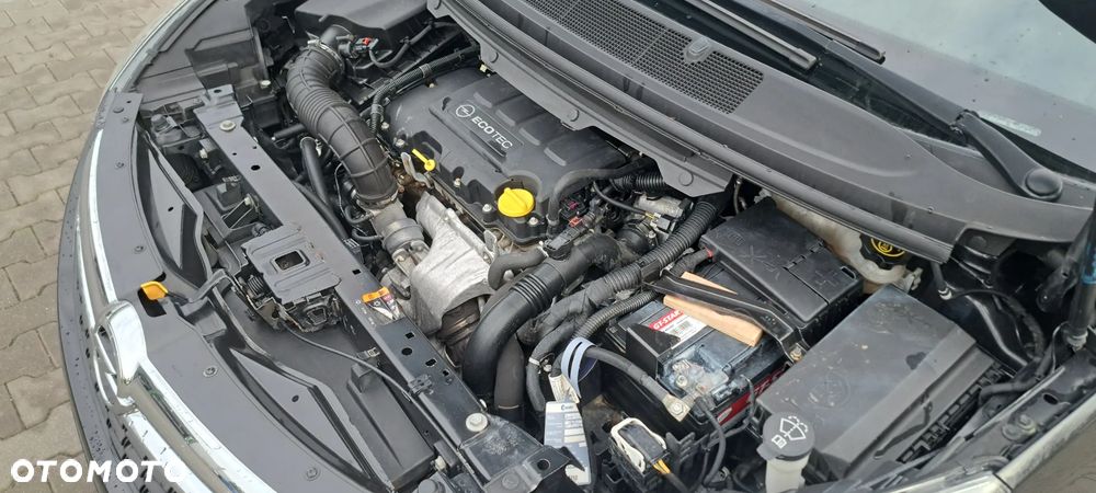 Opel Zafira - 35