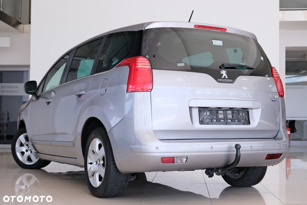 Peugeot 5008 - 11