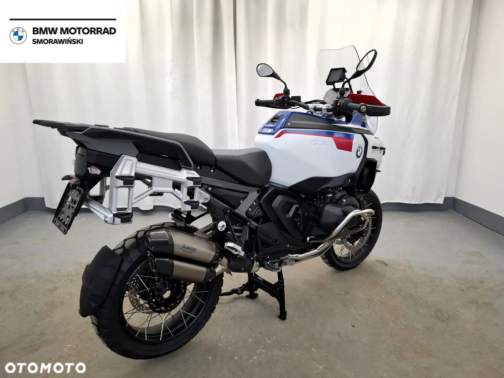 BMW R - 8