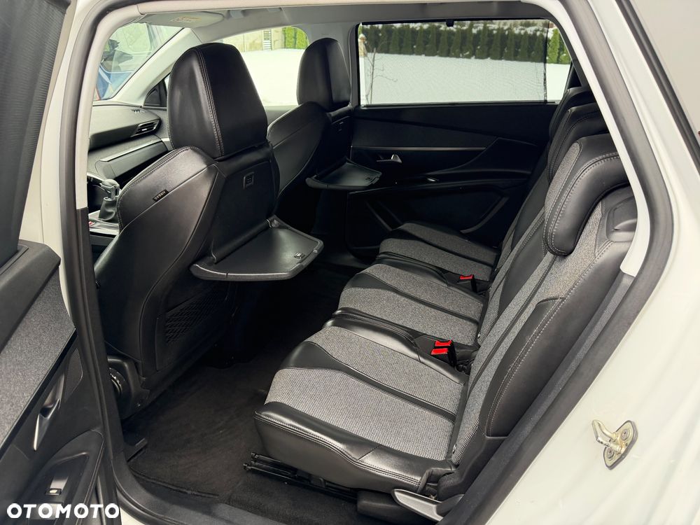 Peugeot 5008 - 18