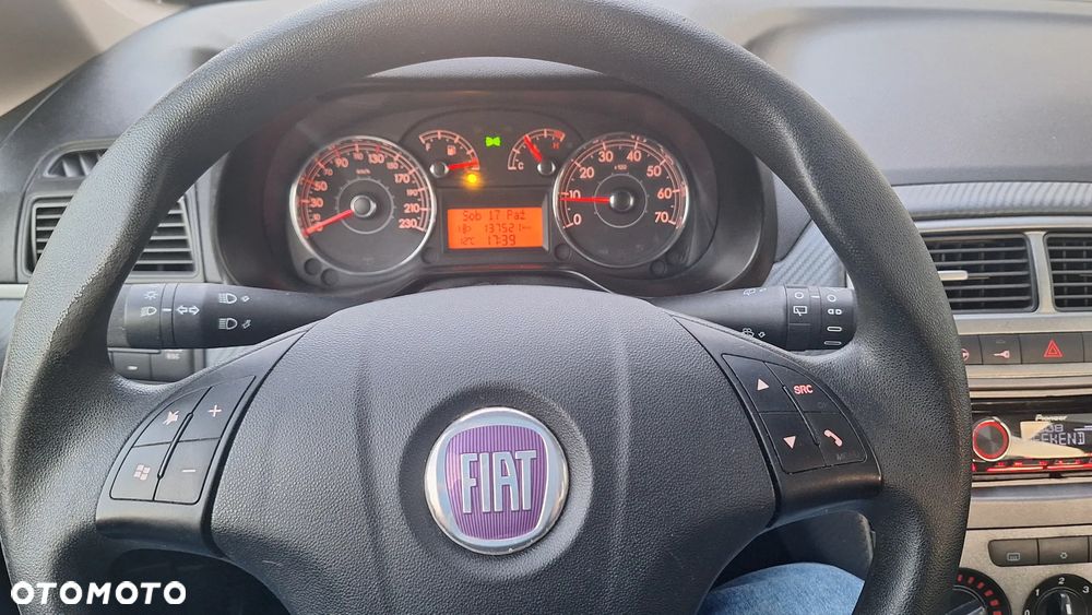 Fiat Grande Punto - 23