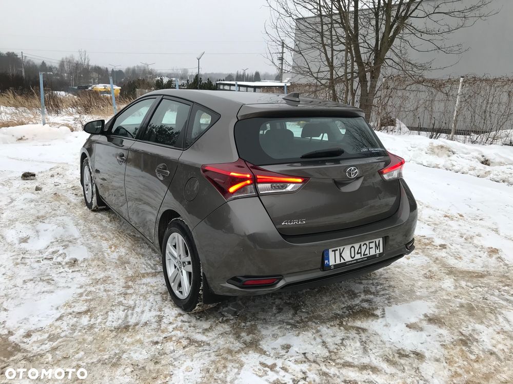 Toyota Auris - 4