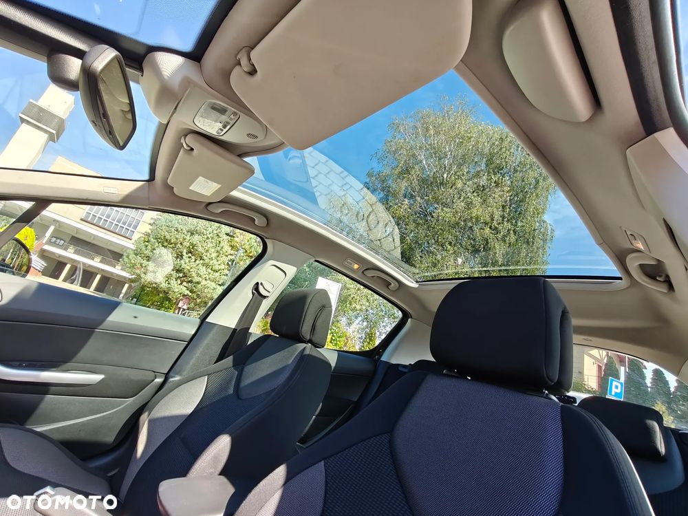 Peugeot 308 1.6 Trendy - 30
