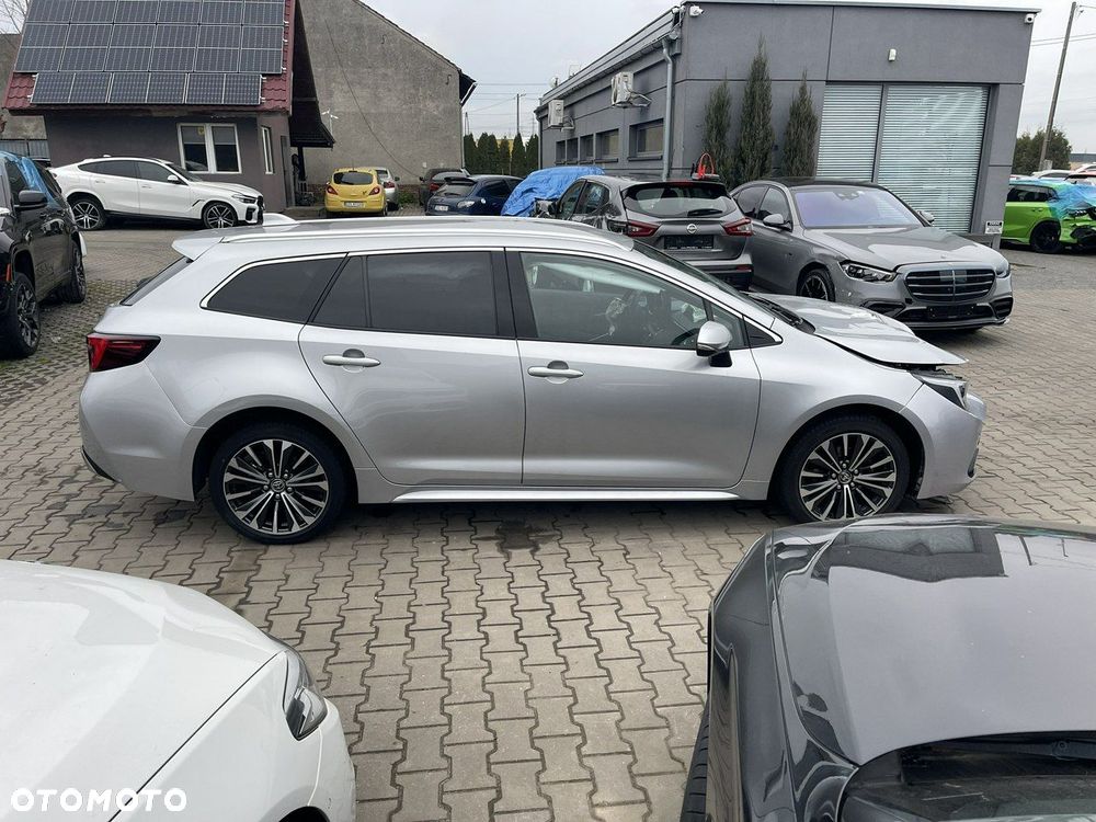 Toyota Corolla 1.8 Hybrid Comfort - 2