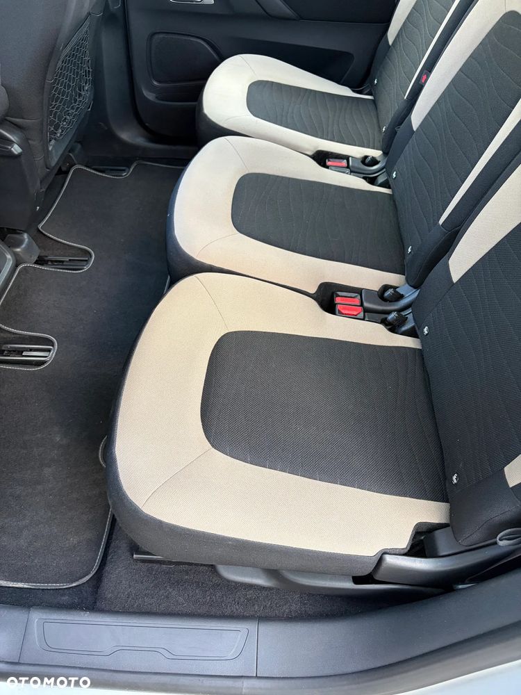 Citroën C4 Picasso 1.6 e-HDi Exclusive - 8