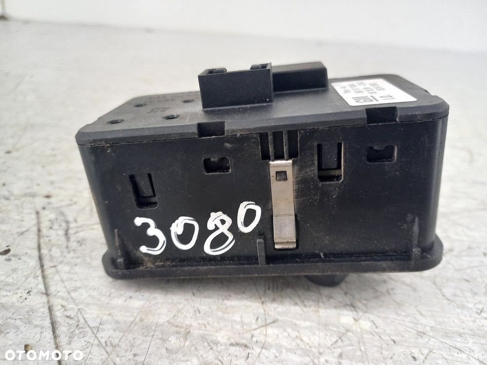WŁĄCZNIK ŚWIATEŁ OPEL FRONTERA B 8971779590   53192800 - 2