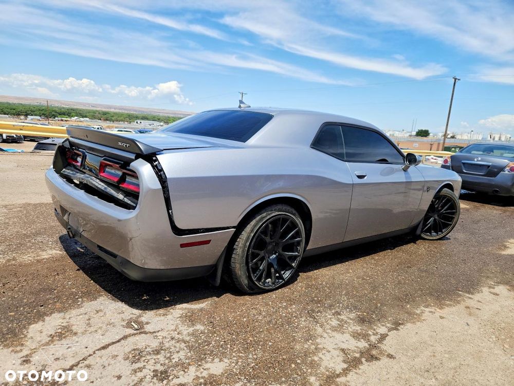 Dodge Challenger Automatik SRT Hellcat - 4