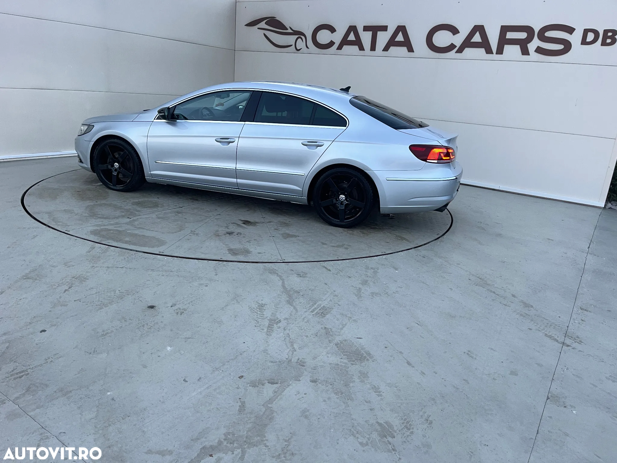 Volkswagen Passat CC 2.0 TDI BlueMotion Technology DSG - 9