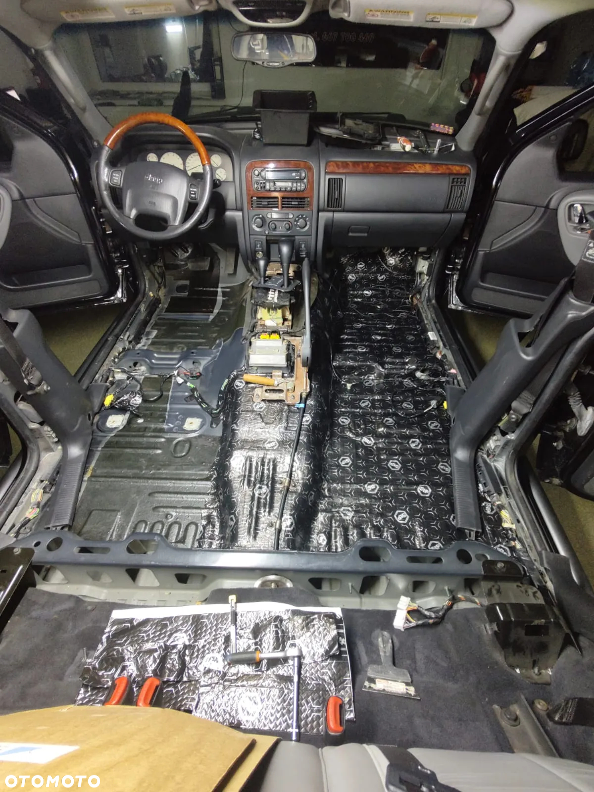 Jeep Grand Cherokee 4.7 Overland - 18