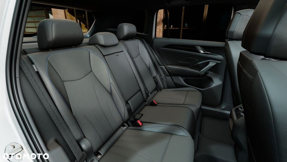 Volkswagen Tiguan - 13