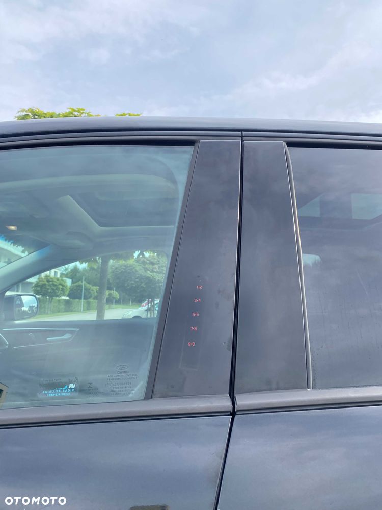 Ford Edge - 8