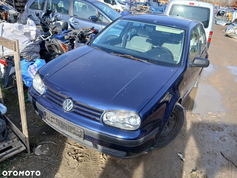 volkswagen golf IV fotel kanapa deska kokpit podsufitka boczek podłokietnik licznik panel - 1