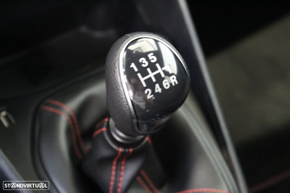 Ford Fiesta 1.0 EcoBoost ST-Line - 15