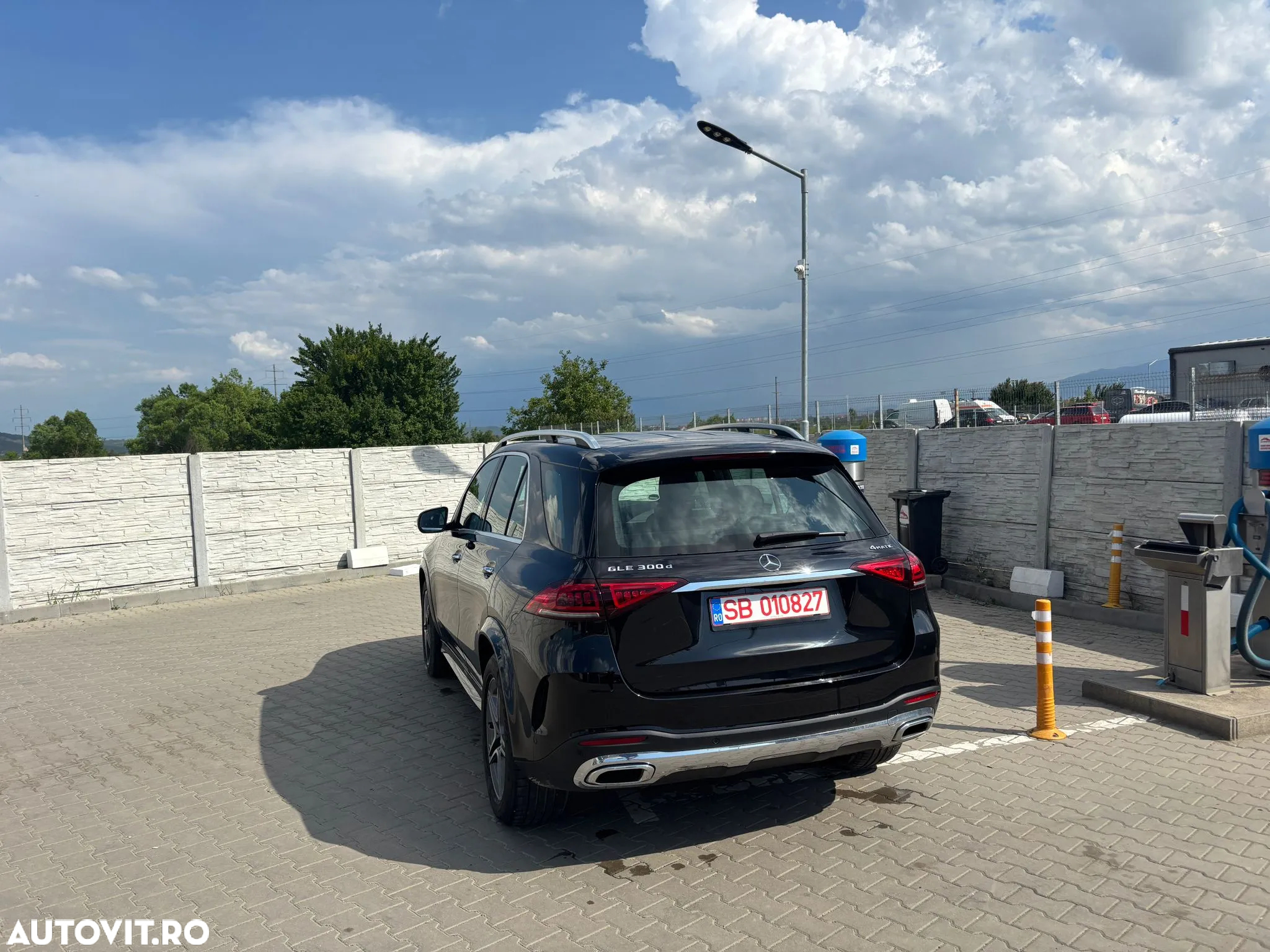 Mercedes-Benz GLE 300 d 4Matic 9G-TRONIC AMG Line - 10