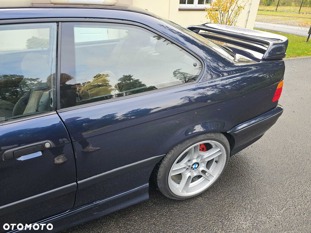 BMW E36 1995 photo 2