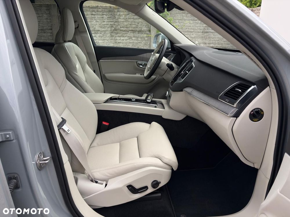 Volvo XC 90 - 18