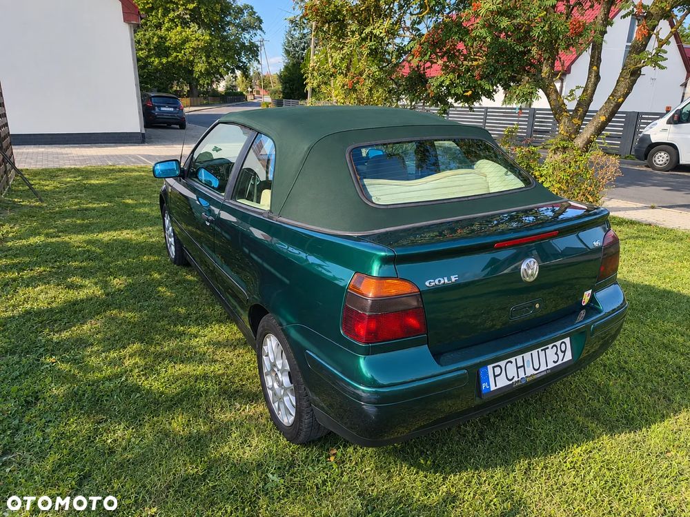 Volkswagen Golf 1.6 Comfortline - 4