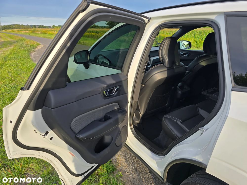 Volvo XC 60 B4 B R-Design - 30