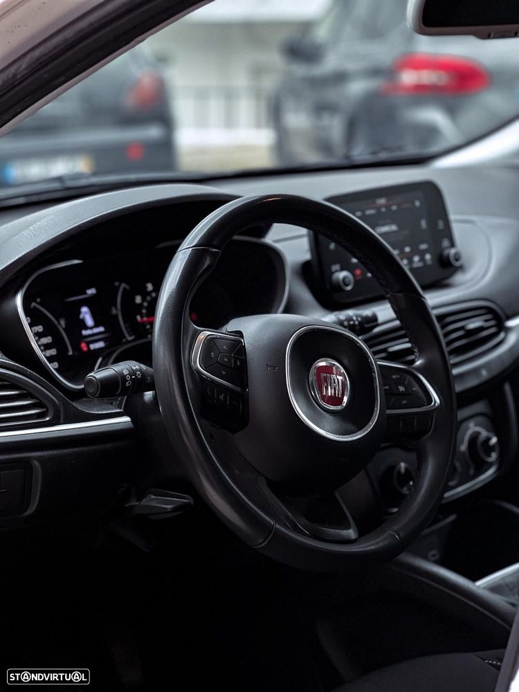 Fiat Tipo Station Wagon 1.3 M-Jet Lounge - 4