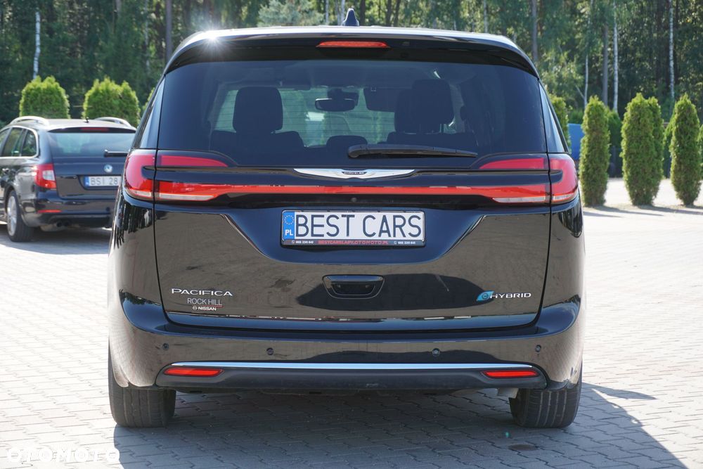 Chrysler Pacifica - 6