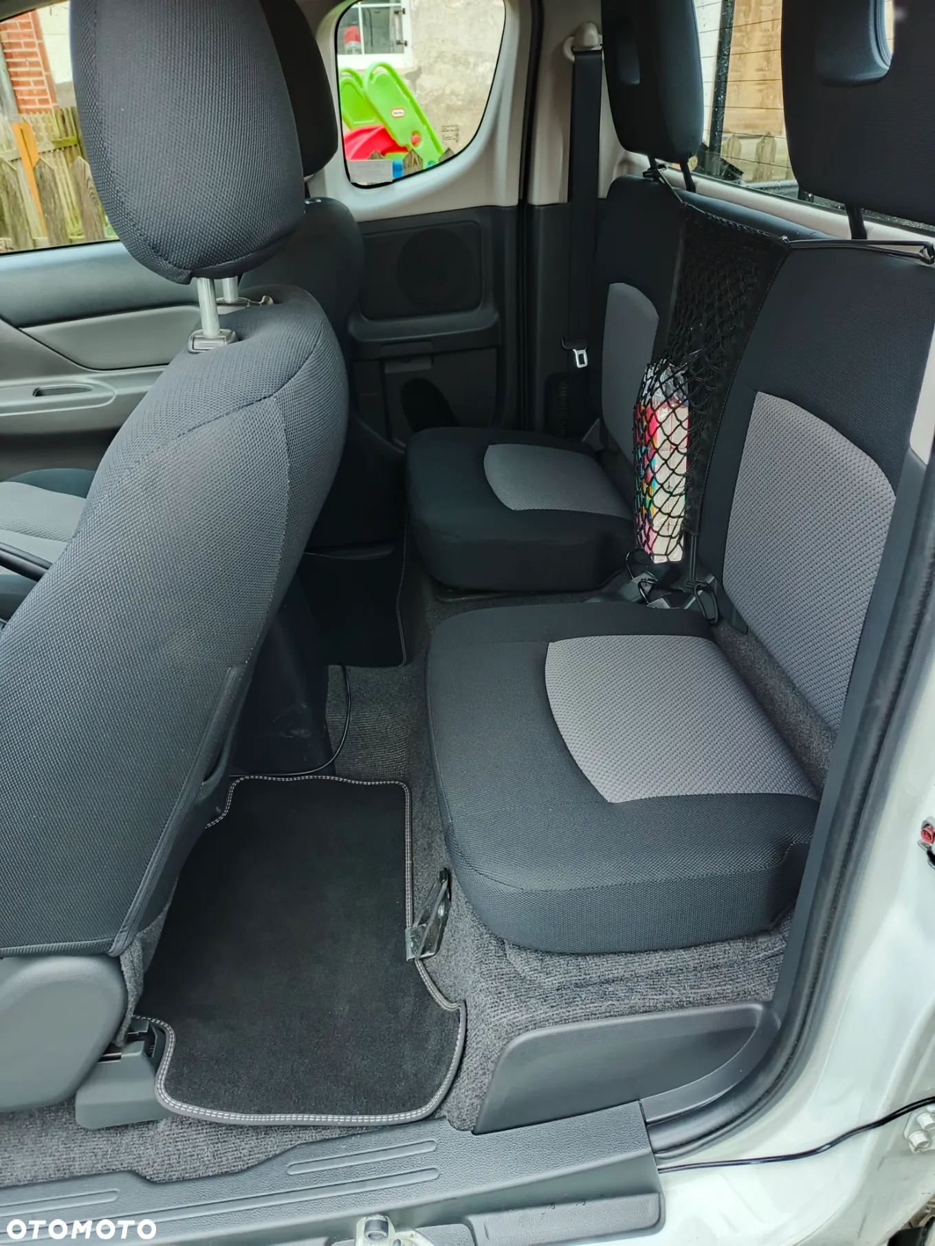 Mitsubishi L200 2.4 d CC Invite EU6 - 11
