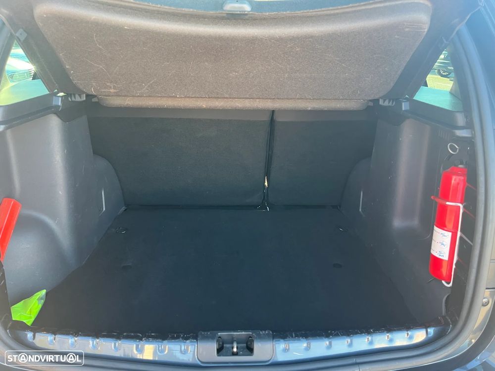 Dacia Duster 1.5 dCi Prestige - 14