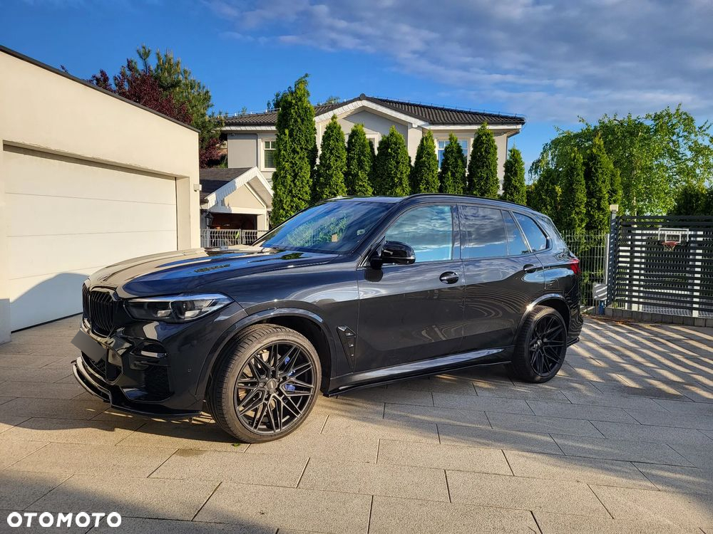 BMW X5 M M50i - 2