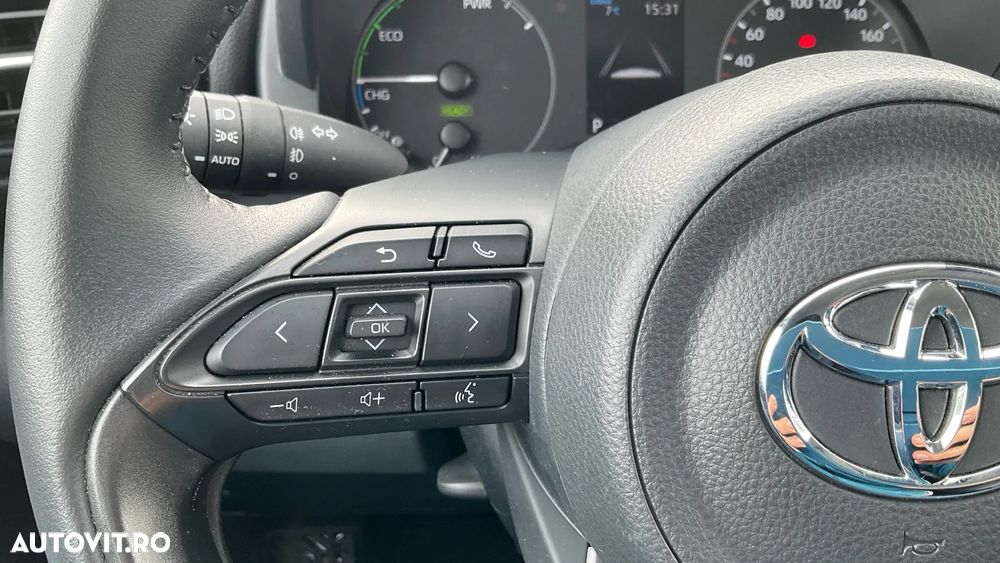 Toyota Yaris 1.5 VVT-i HSD Dynamic - 26