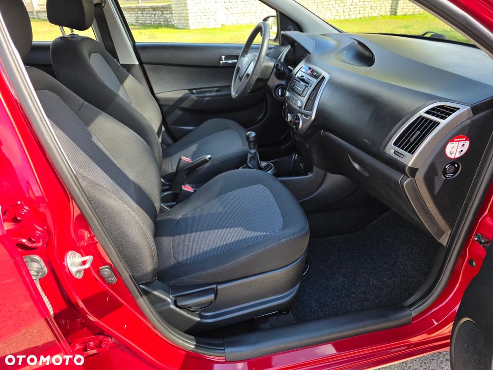 Hyundai i20 1.2 Trend - 10