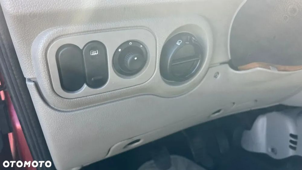 Renault Kangoo 1.6 16V Alize - 15