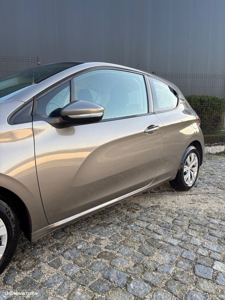 Peugeot 208 1.4 HDi Access - 12