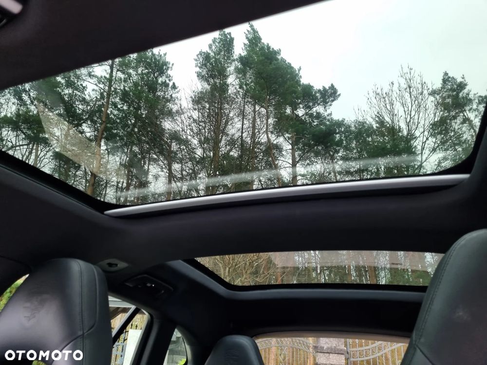 Porsche Panamera 4S Executive - 34