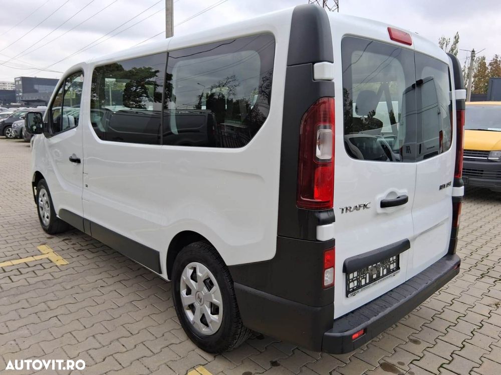 Renault Trafic - 6