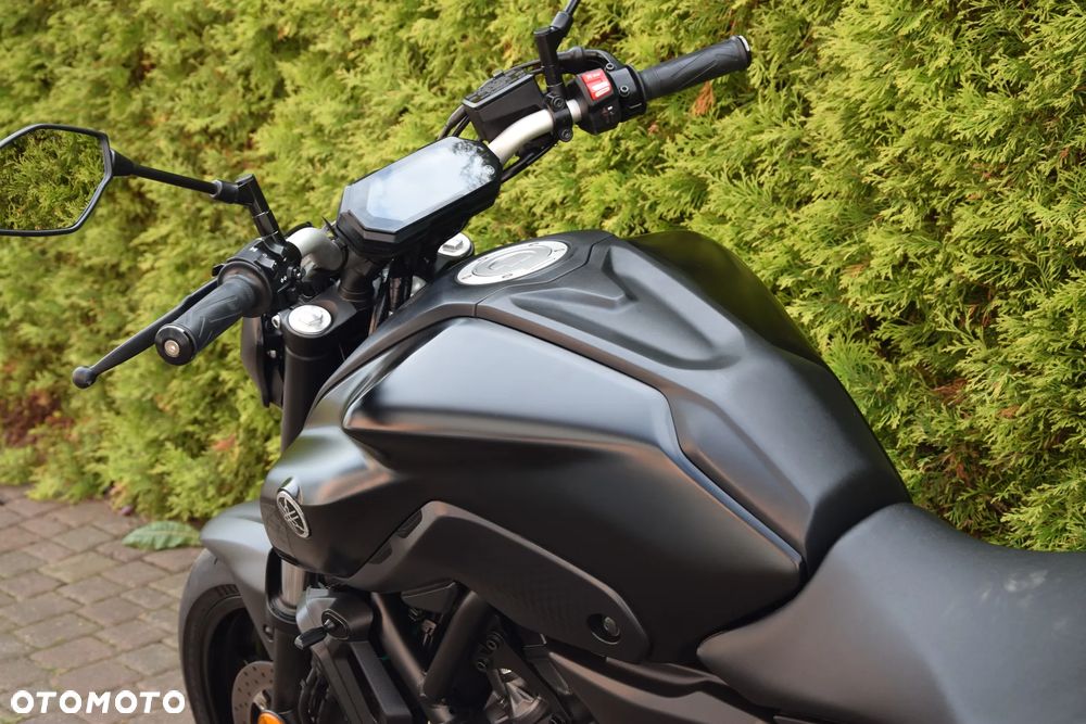 Yamaha MT - 5