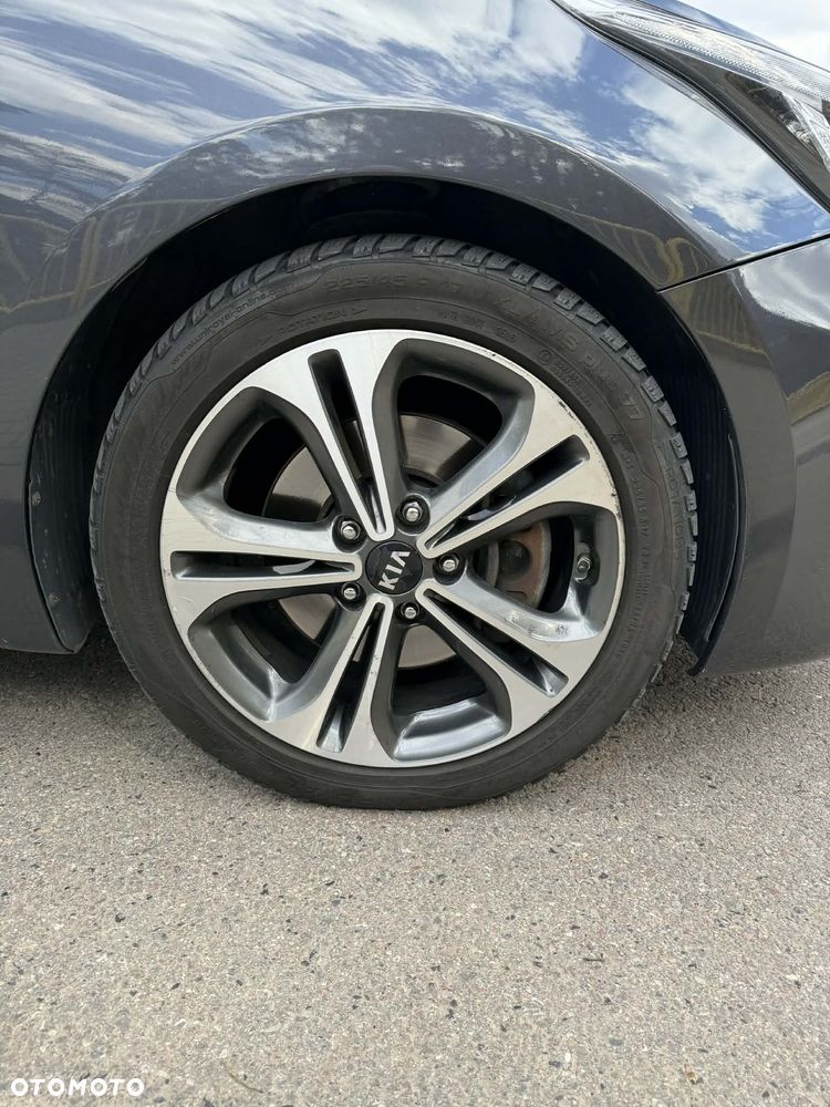 Kia Ceed 1.6 CRDi 136 ISG Platinum Edition - 16