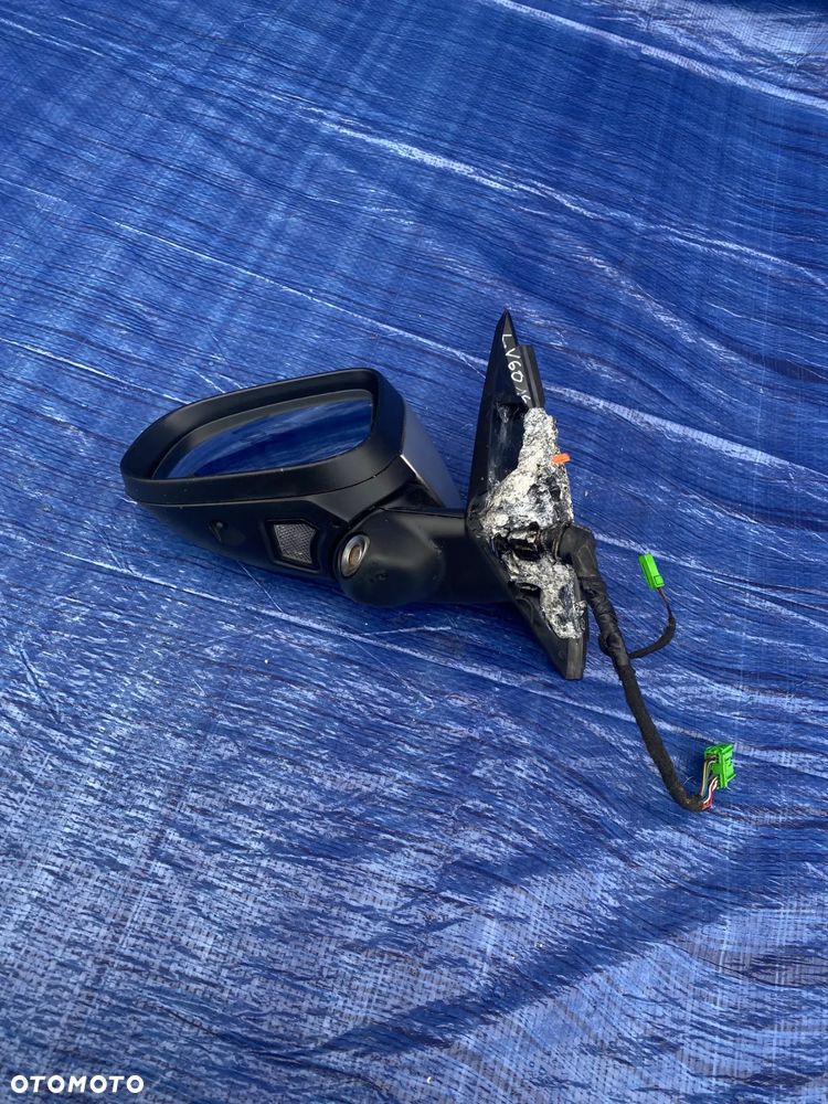 LUSTERKO LEWE LEWY PRZÓD EUROPA CZUJNIK MARTWEGO POLA VOLVO S60 II V60  ELEKTRYCZNE 16 PIN+2 PIN - 5