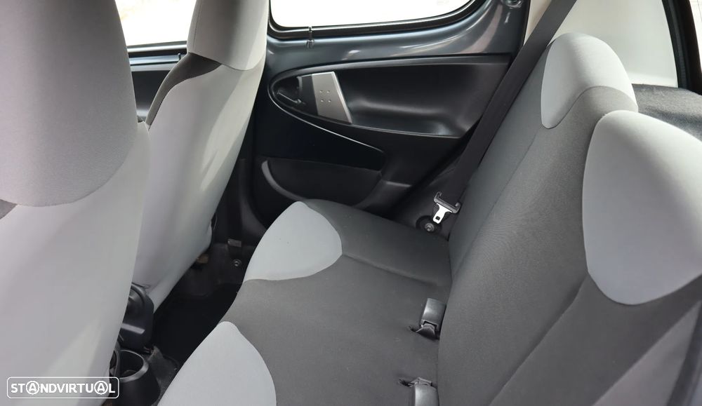 Peugeot 107 1.0 Access - 19