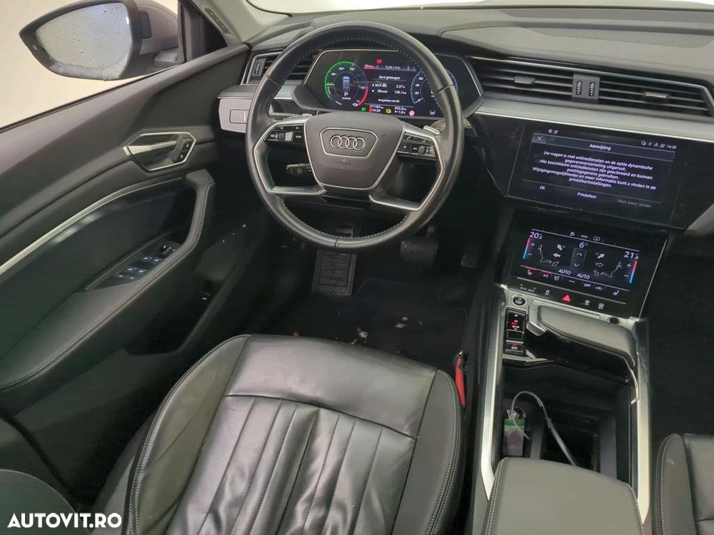 Audi e-tron 55 quattro - 8