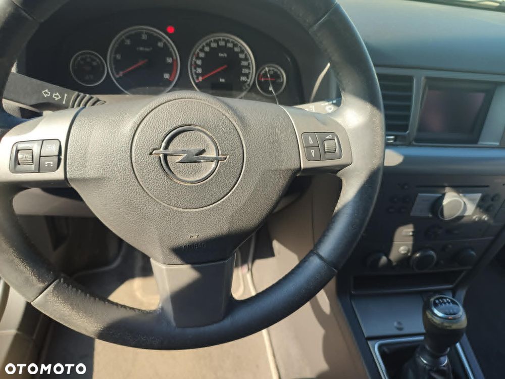 Opel Vectra 1.9 CDTI Cosmo - 12