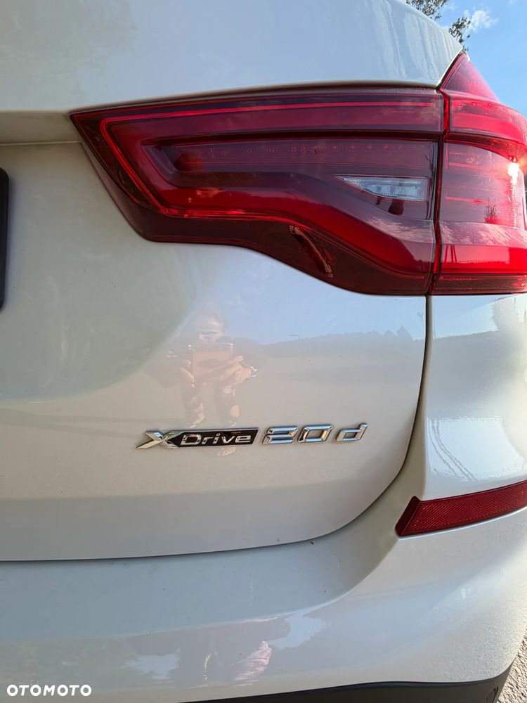 BMW X3 xDrive20d Luxury Line - 13