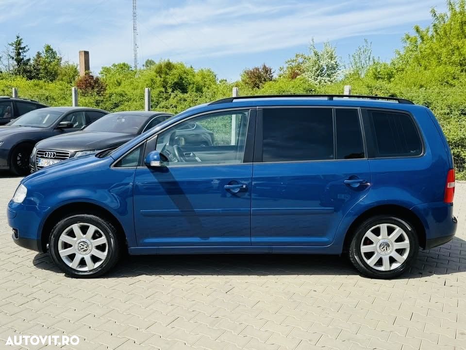 Volkswagen Touran 2.0 TDI DSG United - 3