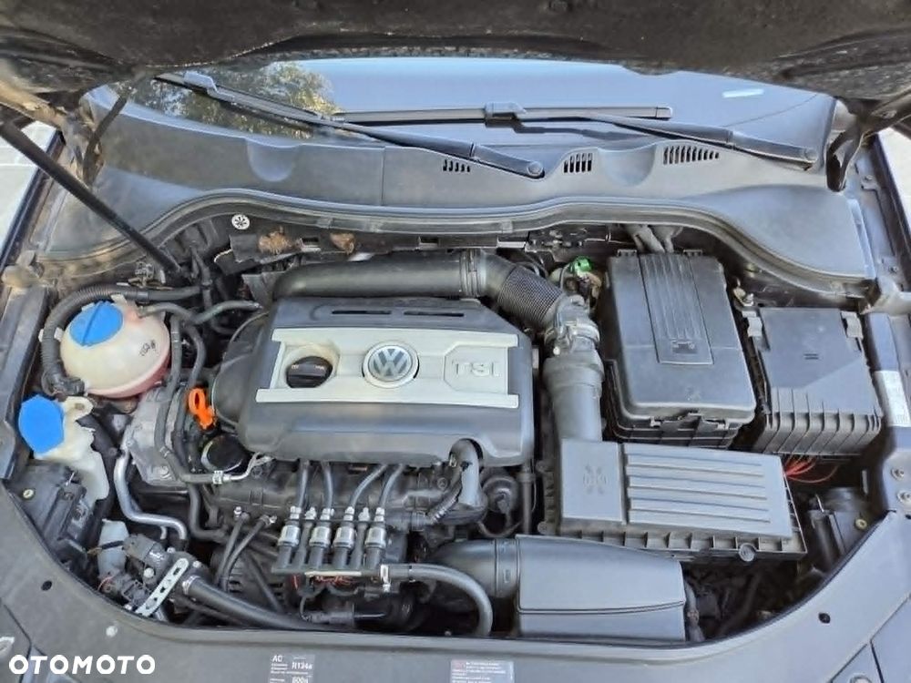 Volkswagen Passat 1.8 TSI Comfortline - 9