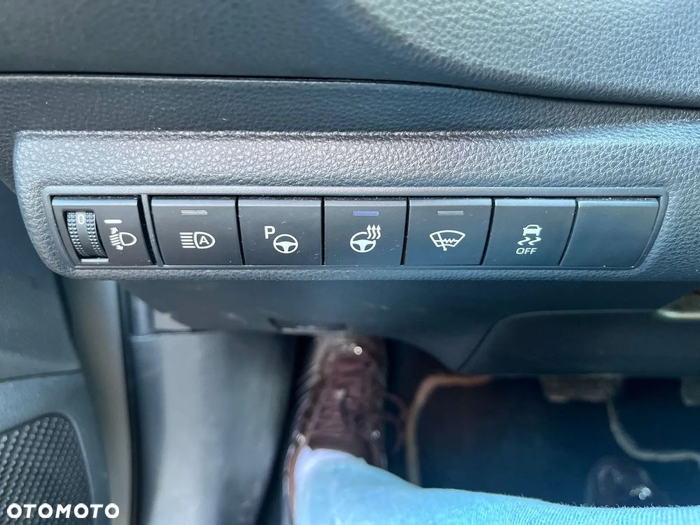 Toyota Corolla - 18