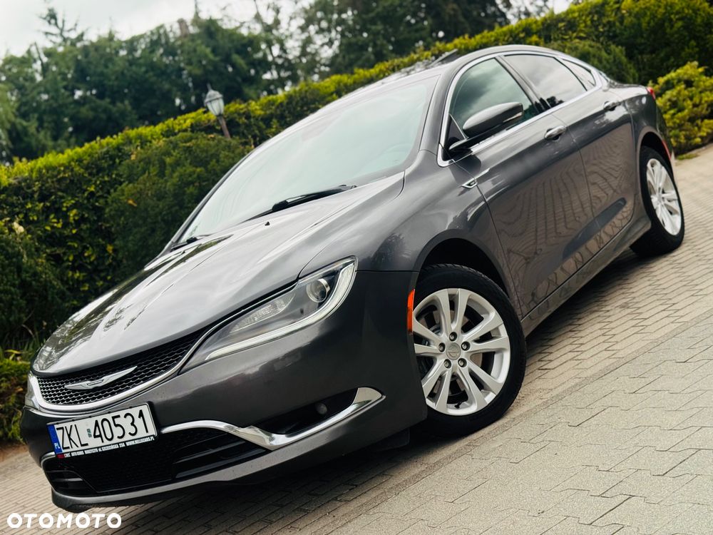 Chrysler 200 - 16