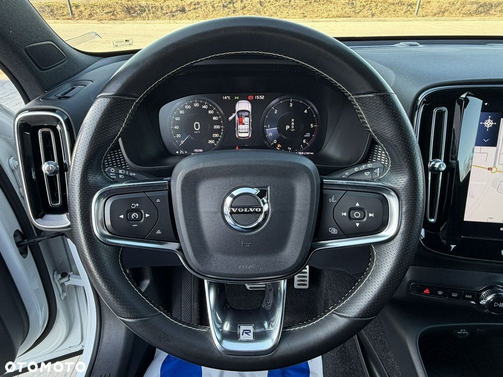 Volvo XC 40 D4 SCR AWD R-Design - 20